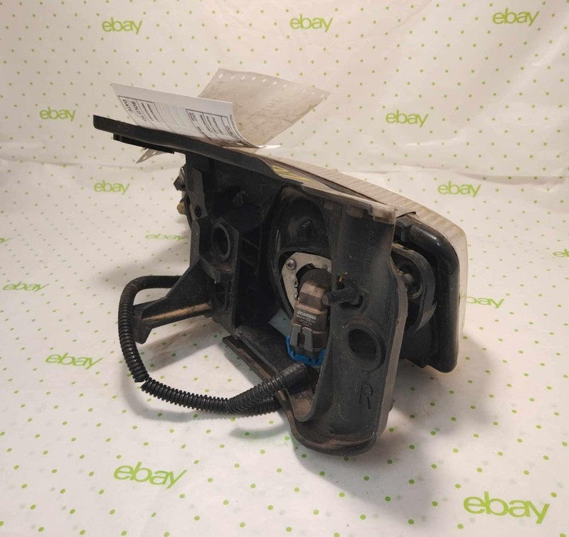 95 96 97 98 99 CHEVY CAVALIER Headlamp Assembly Right