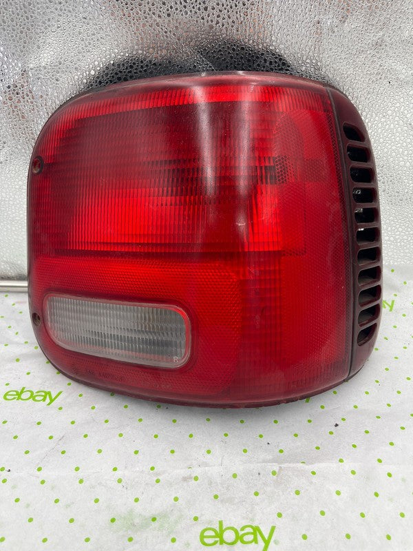 94 DODGE VAN 150 SERIES Tail Light Assembly Right