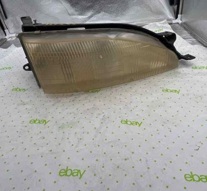 92 93 94 TOYOTA CAMRY Headlamp Assembly Left driver side
