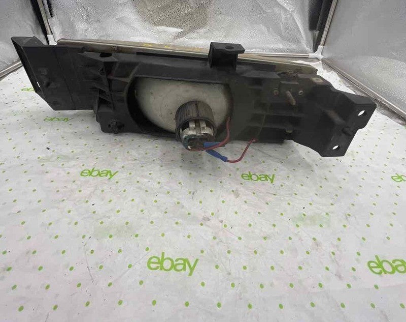 91 92 93 94 95 96 FORD ESCORT Headlamp Assembly Right