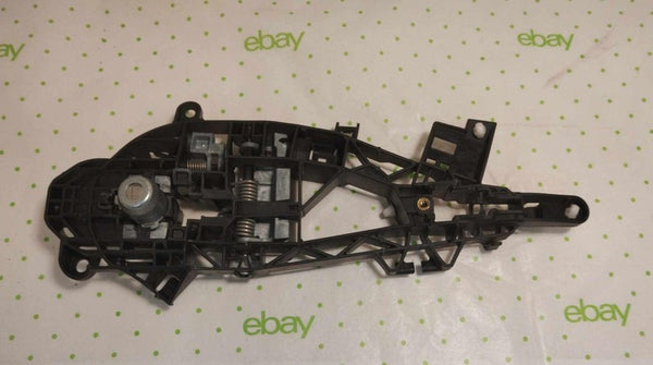 18 CHEVY CRUZE Door Lock Assembly