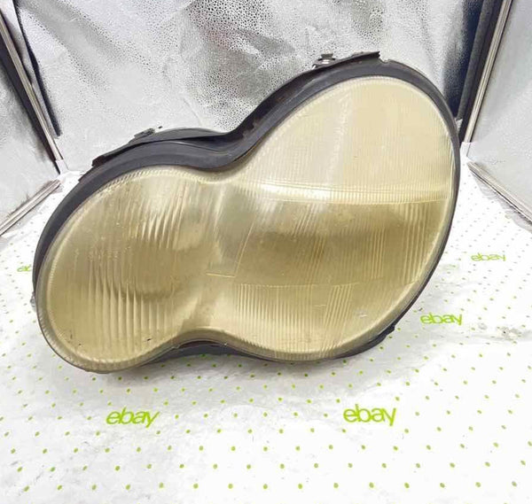 01 02 03 04 MERCEDES C-CLASS Headlamp Assembly Left driver side
