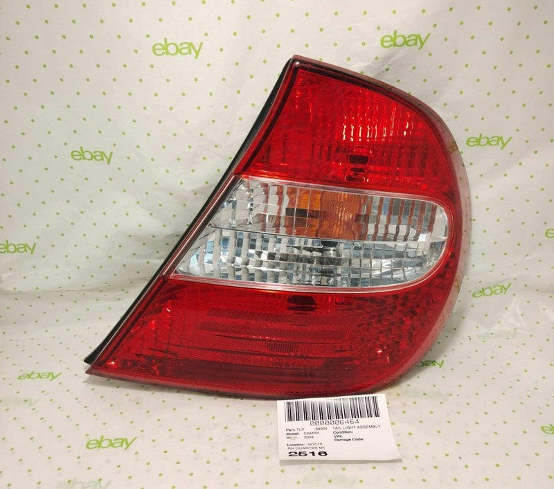 02 03 04 TOYOTA CAMRY Tail Light Assembly Right
