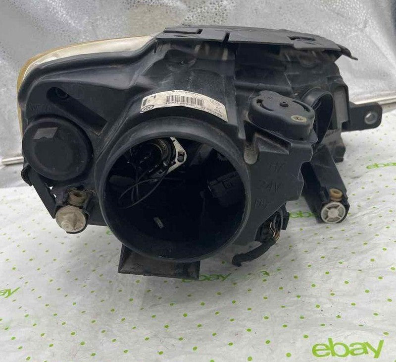 06 07 08 09 10 VW PASSAT Headlamp Assembly Left