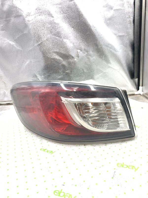 10 11 12 13 MAZDA 3 Tail Light Assembly Right passenger side