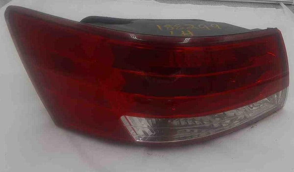 08 HYUNDAI SONATA Tail Light Assembly Left
