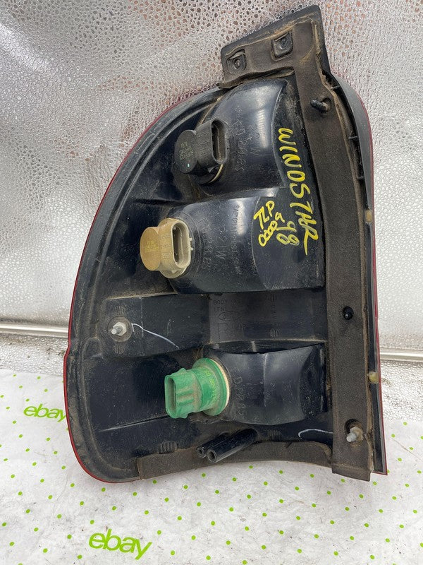 95 96 97 98 FORD WINDSTAR Tail Light Assembly Right passenger side