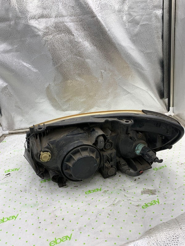 04 05 06 KIA SPECTRA Headlamp Assembly Right passenger side