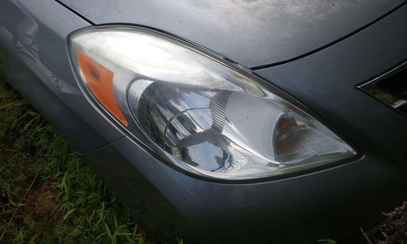 2012-14 NISSAN VERSA Headlight Assembly Right passenger side