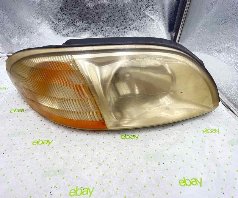 98 FORD WINDSTAR Headlamp Assembly Right