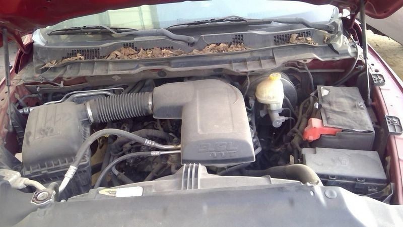 2013-2014 Dodge Ram 1500 Pickup 3.6L Engine Fuse Box Power Distributio