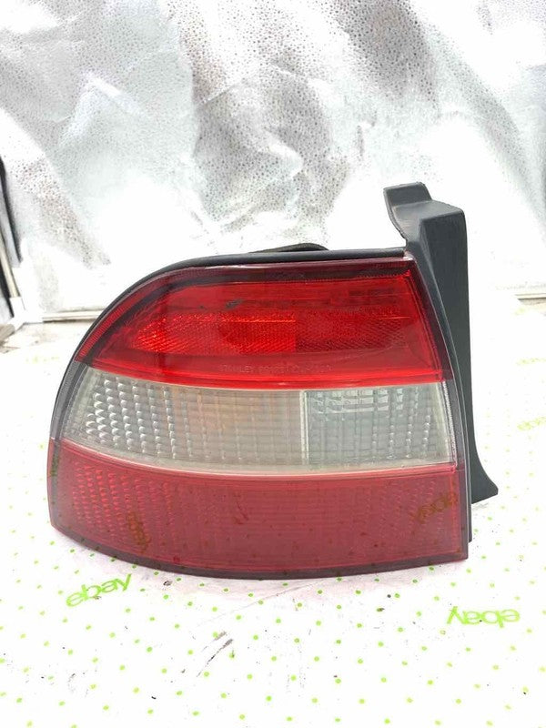 94 95 HONDA ACCORD Tail Light Assembly Left driver side