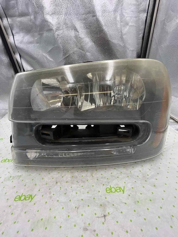 02 03 04 05 06 07 08 09 TRAILBLAZER Headlamp Assembly Left driver side