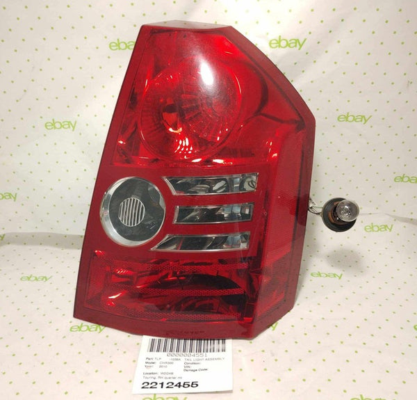 08 09 10 CHRYSLER 300 Tail Light Assembly Right