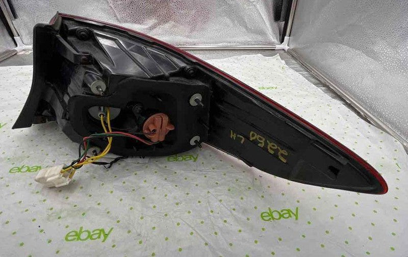 15 16 17 HYUNDAI SONATA Tail Light Assembly Left