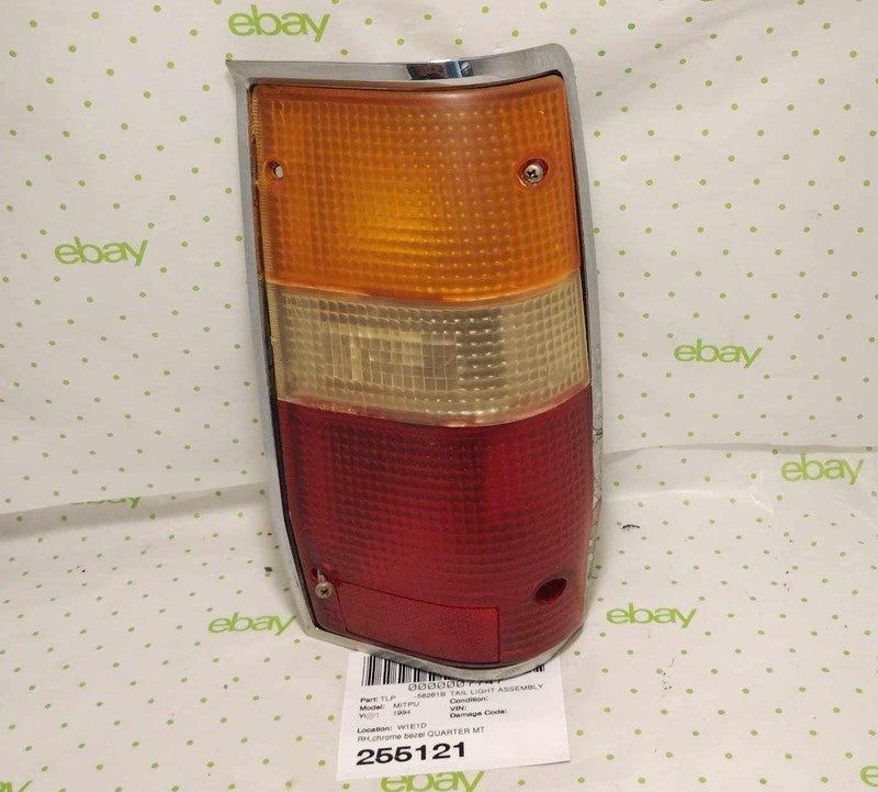 87 88 89 90 91 92 93 94 95 96 MITSUBISHI PICKUP Tail Light Assembly Ri