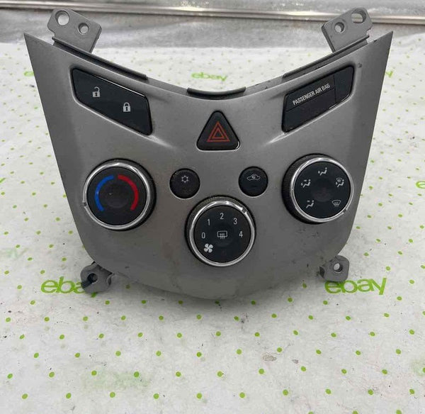 17 18 19 20 CHEVY SONIC Heater A/c Control