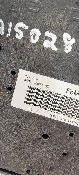 2008-2010 Ford F250SD F350SD Super Duty Engine Fuse Box