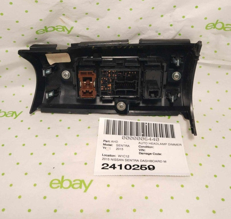 15 NISSAN SENTRA Auto Headlamp Dimmer