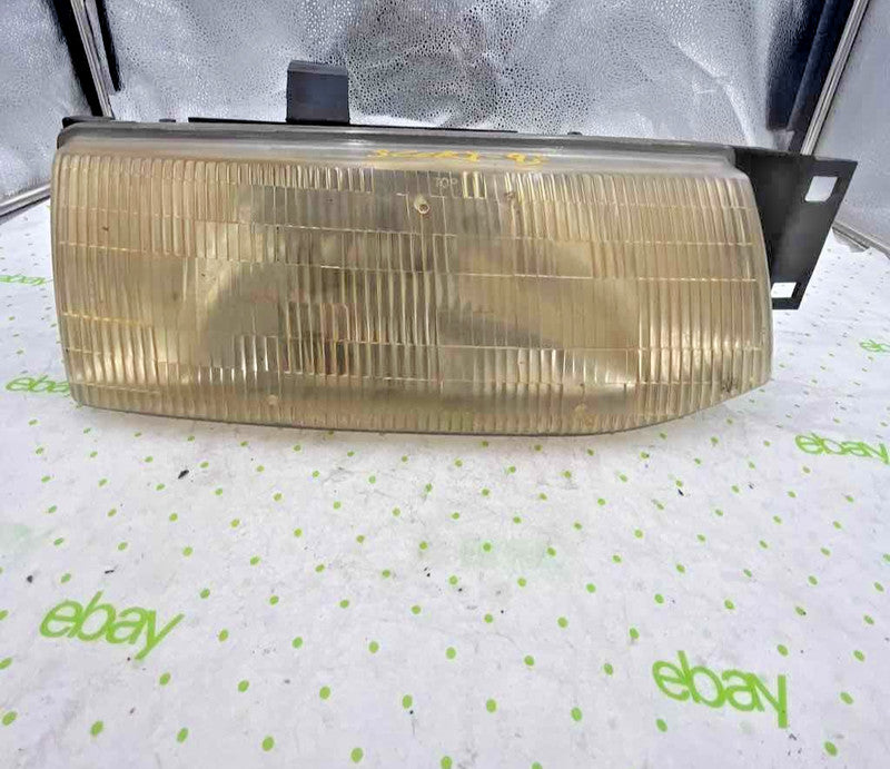 91 92 93 94 95 96 FORD ESCORT Headlamp Assembly Right passenger side