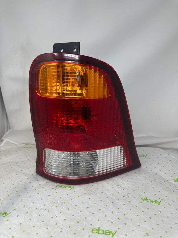 99 00 01 02 03 FORD WINDSTAR Tail Light Assembly Right