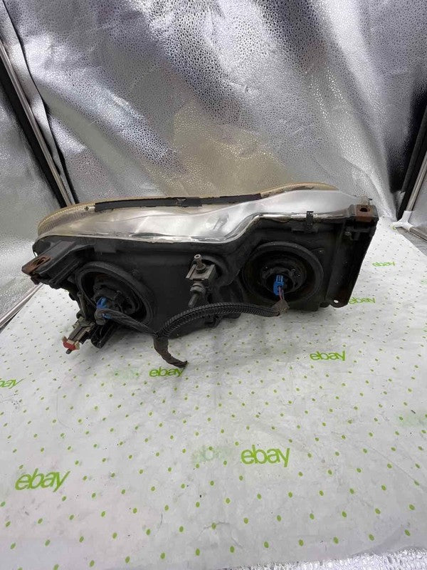 98 99 00 01 CHRYSLER CONCORDE Headlamp Assembly Left driver side