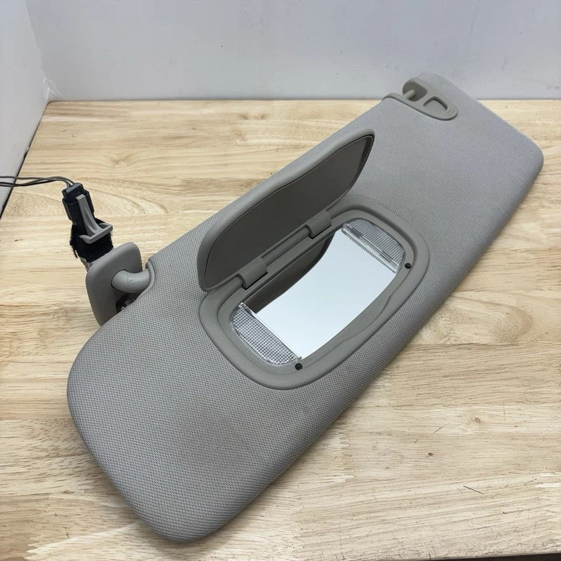 2017-2020 Chrysler Pacifica Left Driver Sun Visor Illuminated Gray