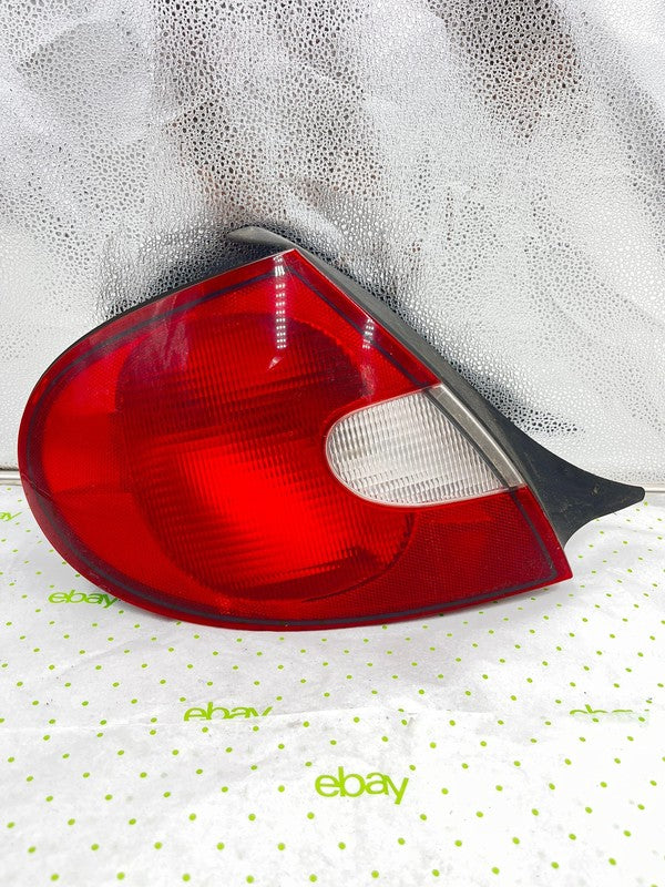 00 01 02 DODGE NEON Tail Light Assembly Left driver side