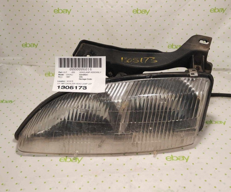 95 96 97 98 99 CHEVY CAVALIER Headlamp Assembly Left