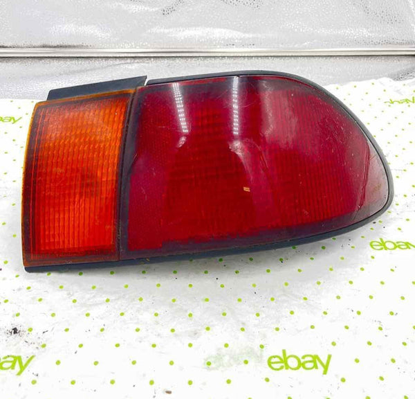 03 04 05 MITSUBISHI ECLIPSE Tail Light Assembly Right