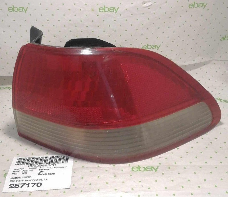 98 99 00 HONDA ACCORD Tail Light Assembly Right