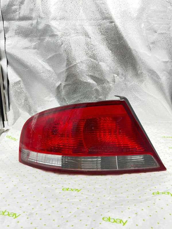 01 02 03 04 05 06 CHRYSLER SEBRING Tail Light Assembly Left driver sid