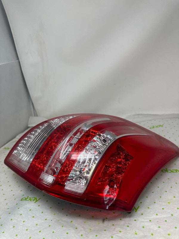 09 10 11 12 TOYOTA RAV-4 Tail Light Assembly Left