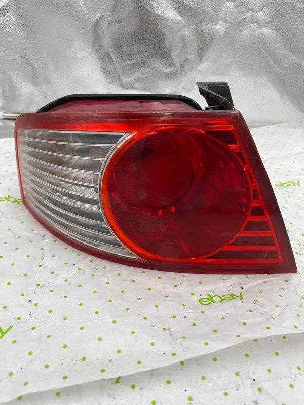 04 05 06 KIA AMANTI Tail Light Assembly Left