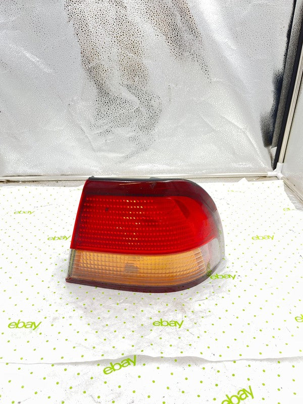 97 98 99 NISSAN MAXIMA Tail Light Assembly Right passenger side