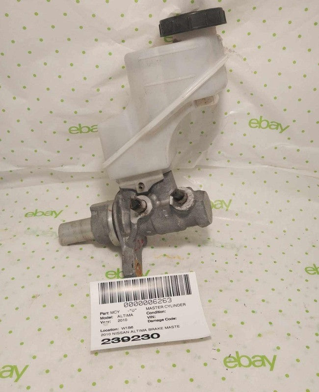 10 NISSAN ALTIMA BRAKE Master Cylinder