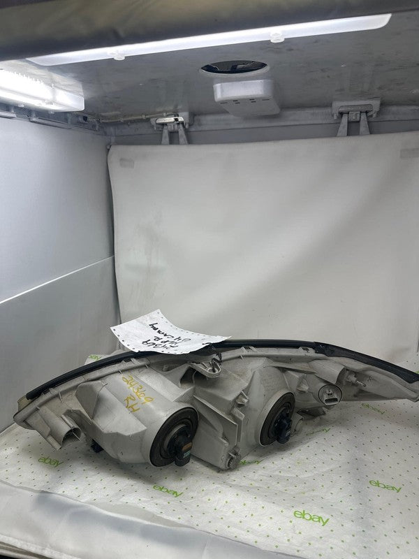 02 03 04 TOYOTA CAMRY Headlamp Assembly Right