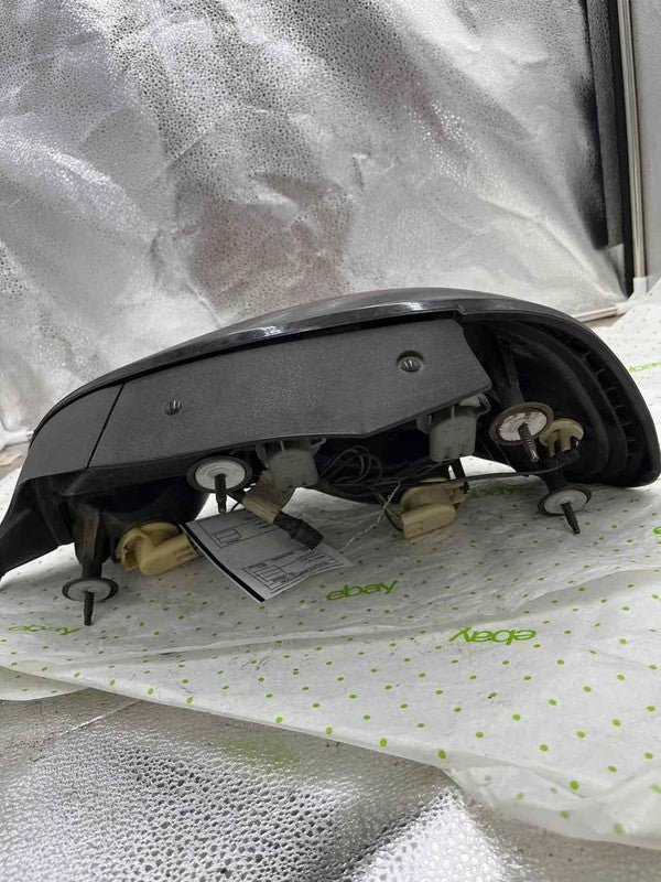 96 97 98 PONTIAC GRAND AM Tail Light Assembly Left driver side