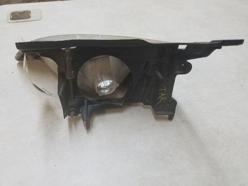 95 96 97 98 99 CHEVY CAVALIER Headlamp Assembly Right passenger side