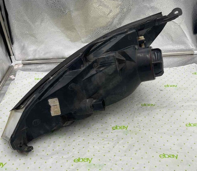 00 01 02 03 04 FORD FOCUS Headlamp Assembly Right