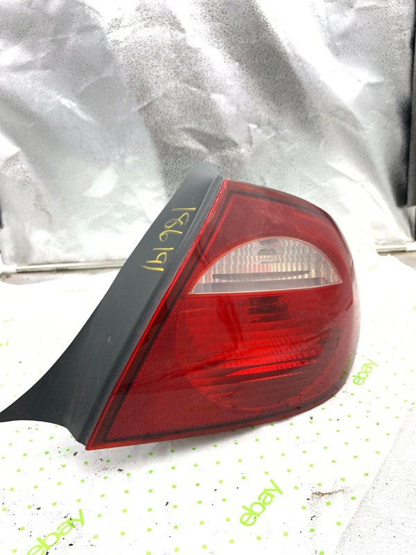 03 04 05 DODGE NEON Tail Light Assembly Right passenger