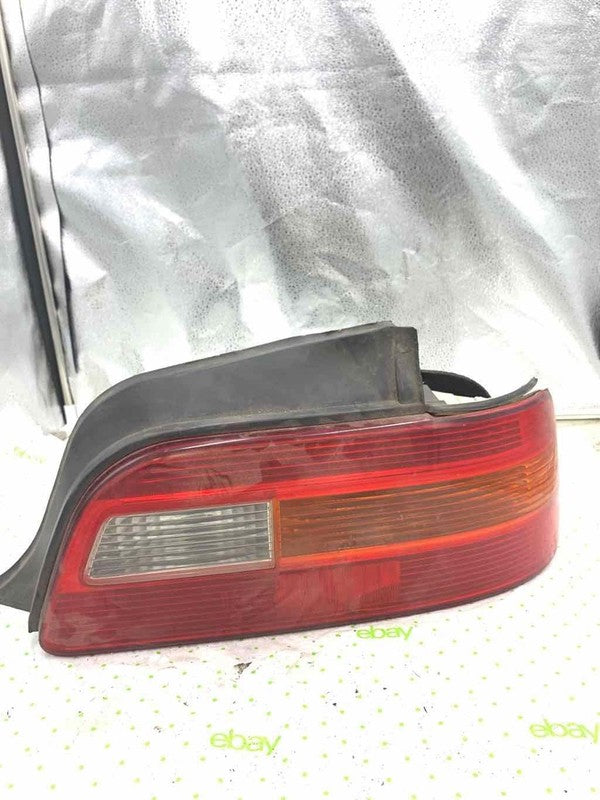91 92 93 94 95 ACURA LEGEND Tail Light Assembly Right passenger side