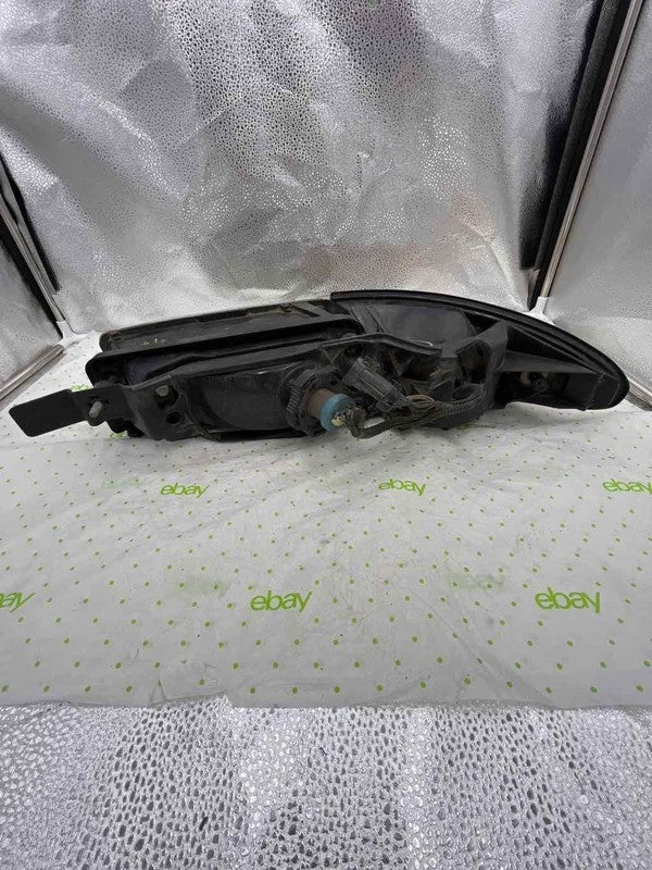 96 97 98 99 00 VOYAGER Headlamp Assembly Left driver side
