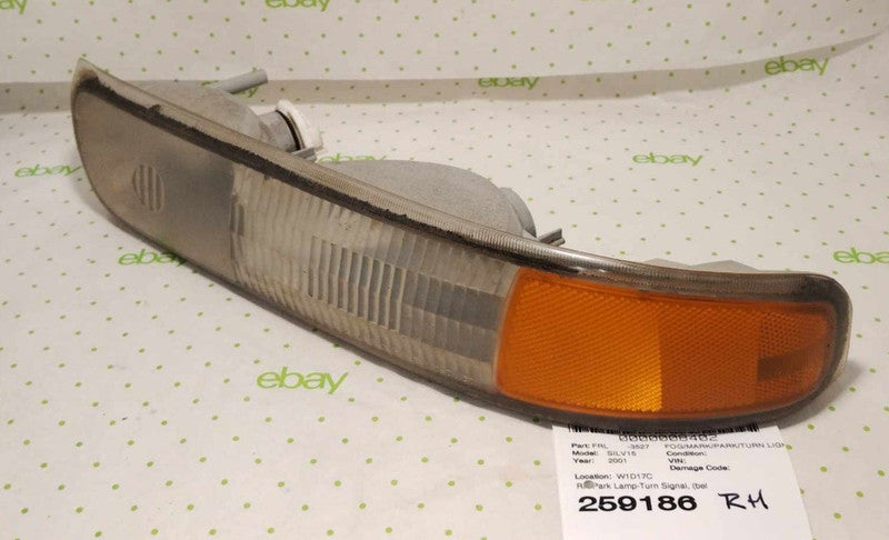 99 00 01 02 CHEVY SILVERADO 1500 Fog/mark/park/turn Light/lamp Right