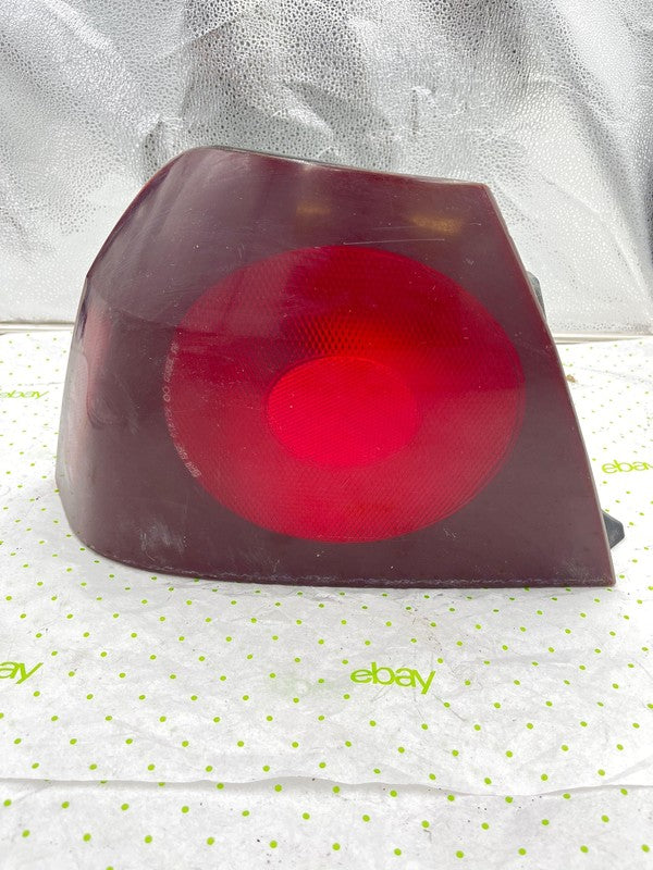 00 01 02 03 04 CHEVY IMPALA Tail Light Assembly Left driver side