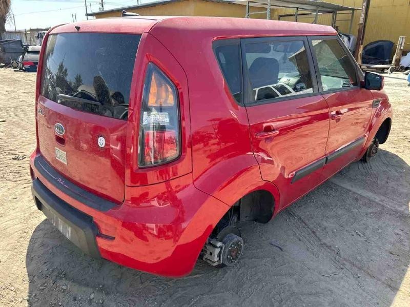 2010-2011 Kia Soul Left Driver Side Tail Light Assembly