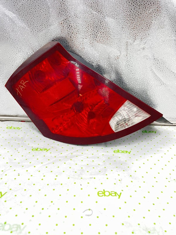 03 04 05 06 07 SATURN ION Tail Light Assembly Left driver side