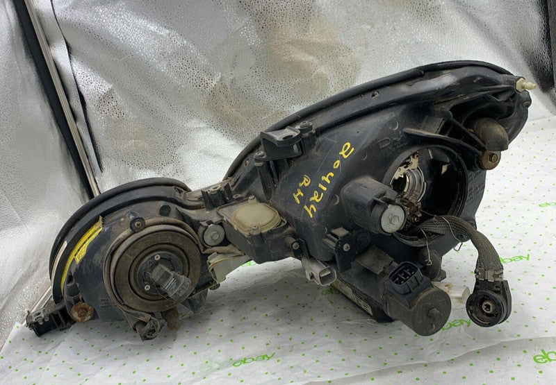 98 99 00 LEXUS GS400 Headlamp Assembly Right pssngr