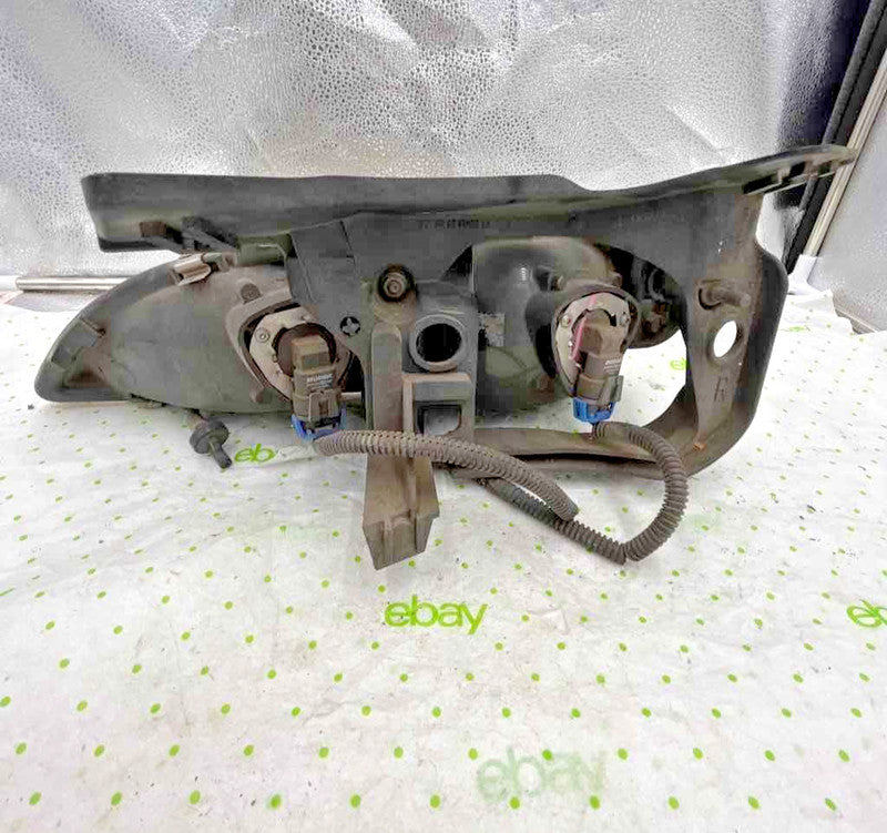 95 96 97 98 99 CHEVY CAVALIER Headlamp Assembly Right
