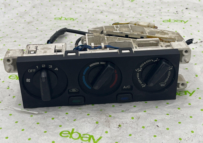 98 99 NISSAN SENTRA Heater A/c Control